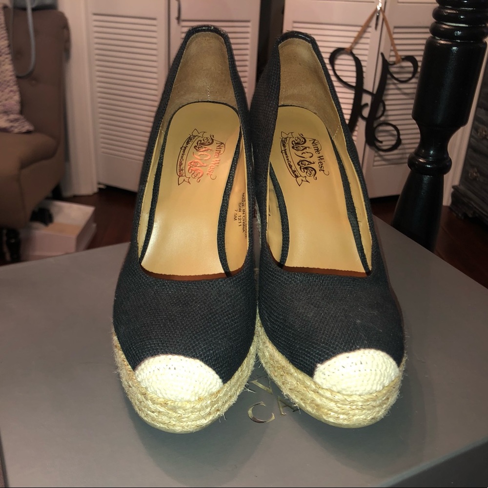 Black Platformed Espadrille Wedges
